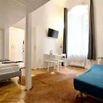 Standard Apartment By Hi5 - St. King Street 6.