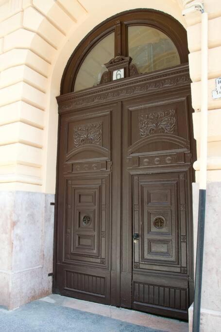 Standard By Hi5 - St. King Street 6. Budapest